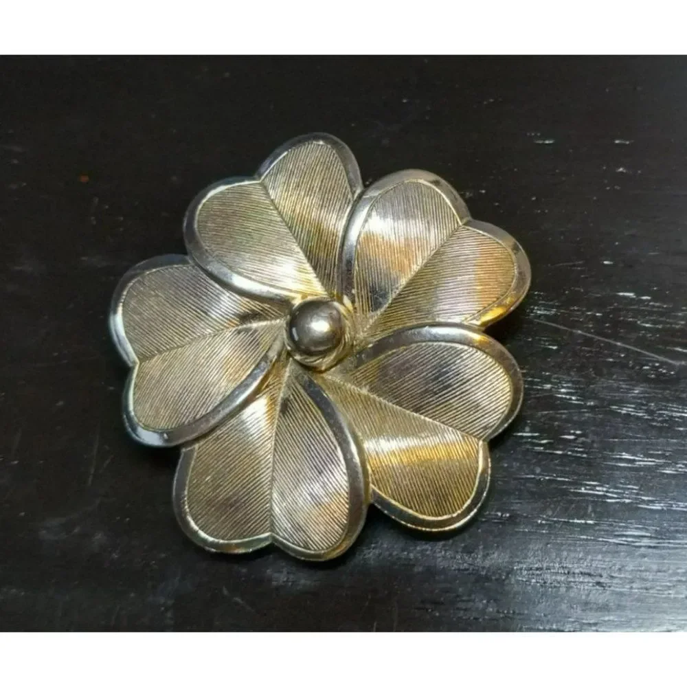 Vintage Flower Brooch Silver Tone‎